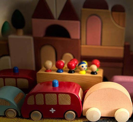 home page banne image to wooden toys