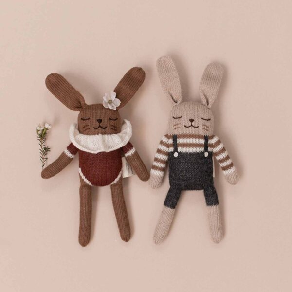 Main sauvage bunny knit toy sienna bodysuit lifestyle1