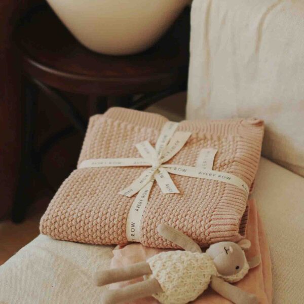 Avery Row cotton blanket pink